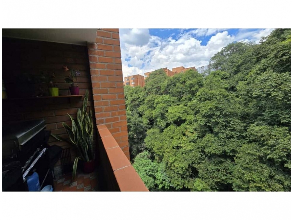 Apartamento en venta en El Poblado, Medellín · foto 4 de 24