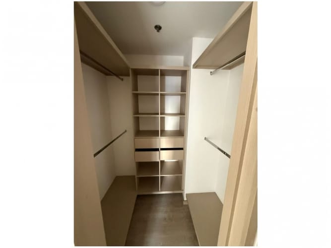 Apartamento en venta en El Poblado, Medellín · foto 10 de 17