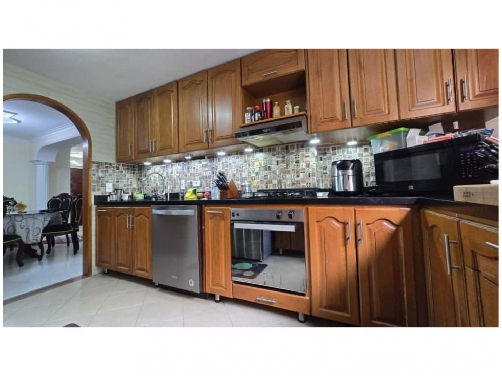 Apartamento en venta en El Poblado, Medellín · foto 9 de 24