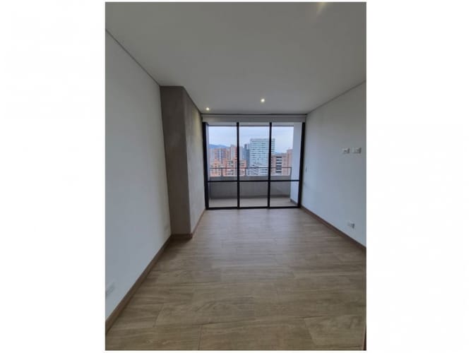 Apartamento en venta en El Poblado, Medellín · foto 4 de 21