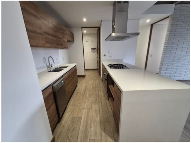 Apartamento en venta en El Poblado, Medellín · foto 11 de 21