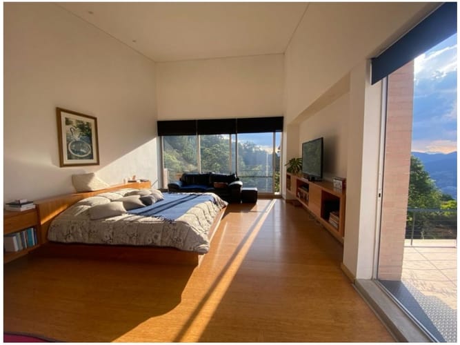 Casa de 3 alcobas en venta en El Poblado, Medellín, 530 m² · foto 17 de 24