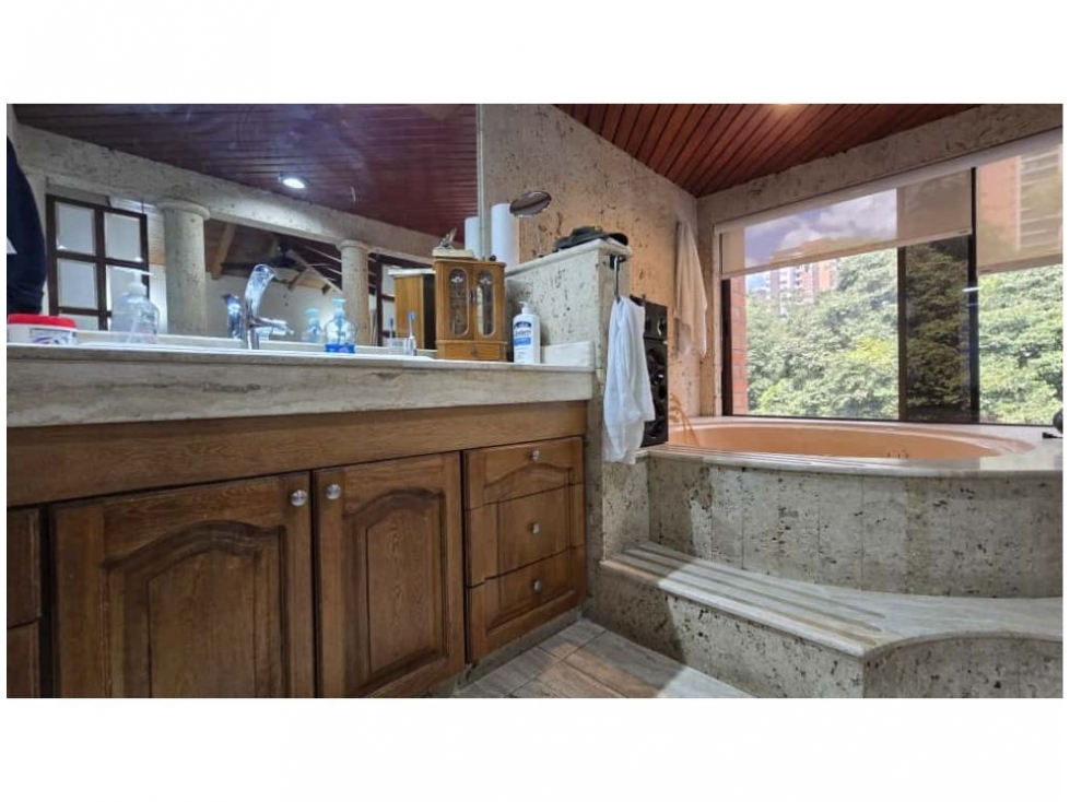 Apartamento en venta en El Poblado, Medellín · foto 24 de 24