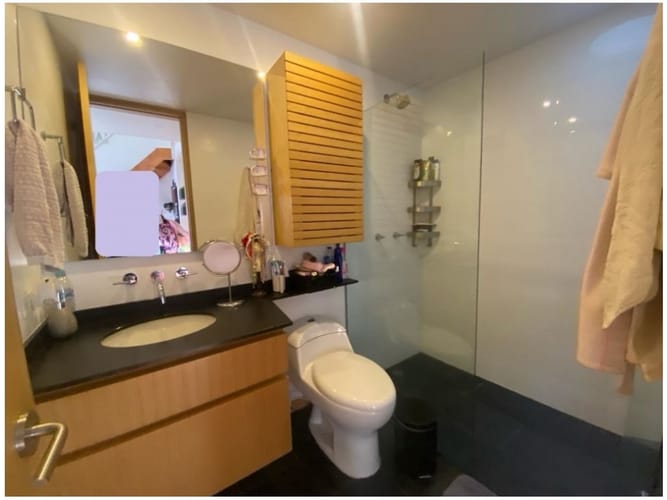 Casa de 3 alcobas en venta en El Poblado, Medellín, 530 m² · foto 19 de 24