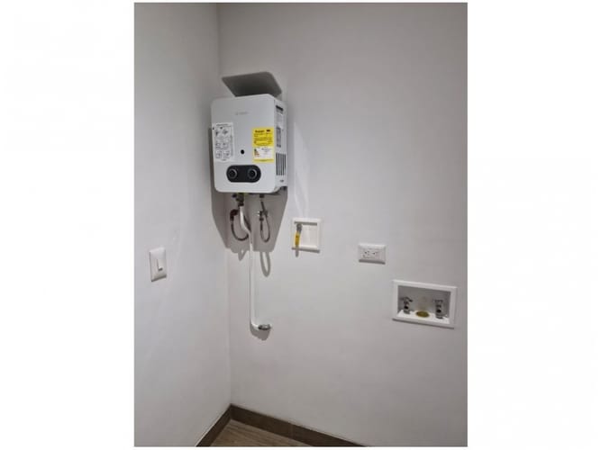 Apartamento en venta en El Poblado, Medellín · foto 17 de 21