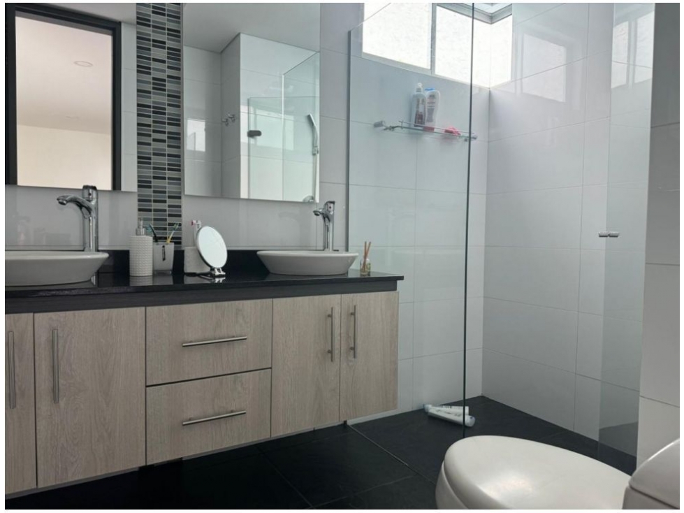 Apartamento en venta en El Poblado, Medellín · foto 10 de 12