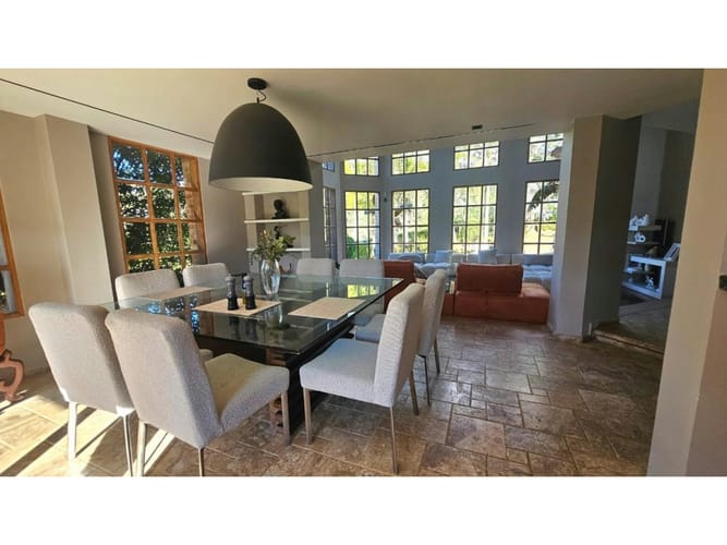 Casa de 5 alcobas en venta en Escobero, Envigado, 416 m² · foto 2 de 11