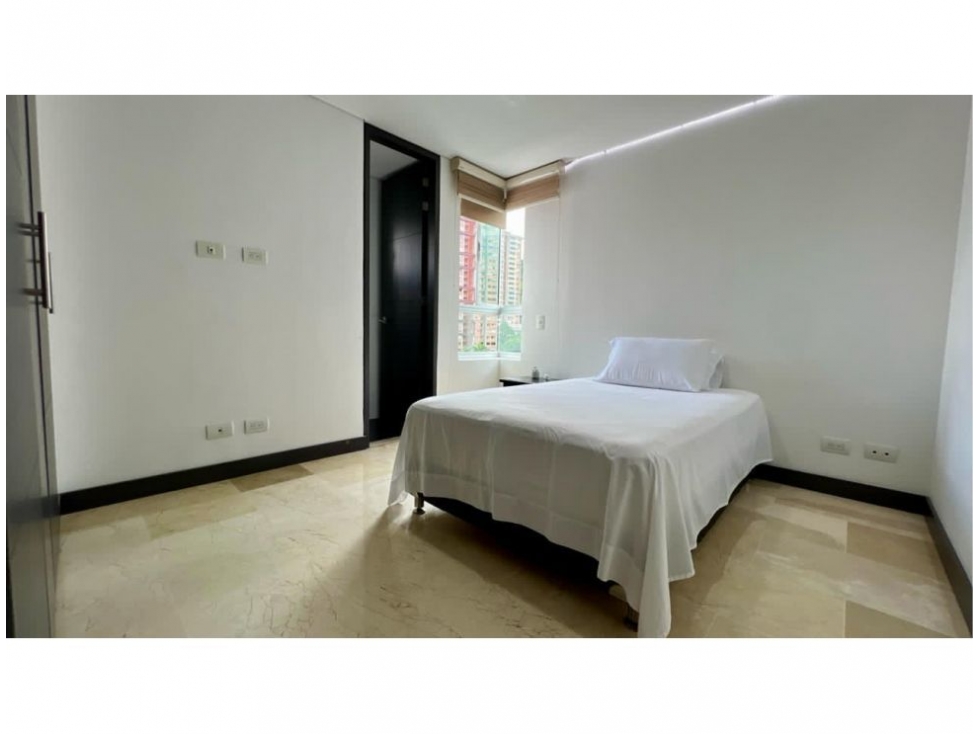 Apartamento en venta en El Poblado, Medellín · foto 12 de 12