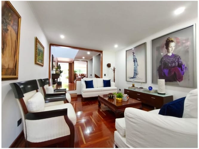 Casa de 4 alcobas en venta en Las Lomas, Medellín, 294 m² · foto 5 de 24