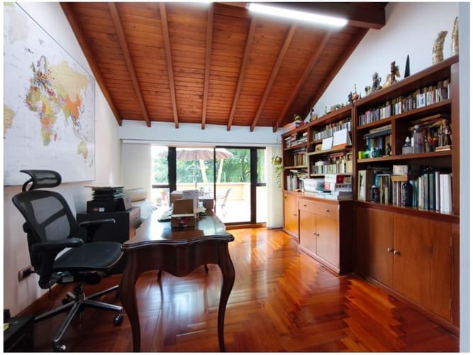 Casa de 4 alcobas en venta en Las Lomas, Medellín, 294 m² · foto 13 de 24