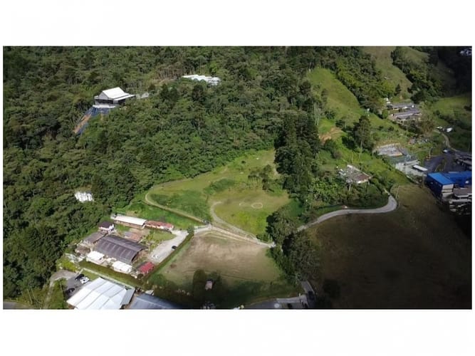 Lote en venta en Loma Del Escobero, Envigado, 6400 m² · foto 2 de 14