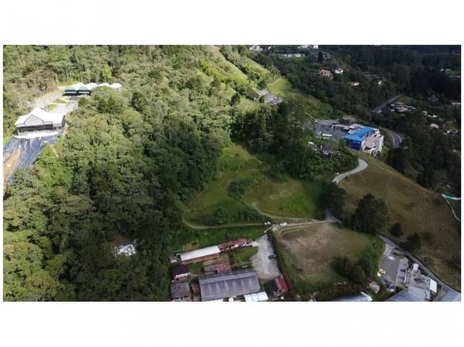 Lote en venta en Loma Del Escobero, Envigado, 6400 m² · foto 4 de 14