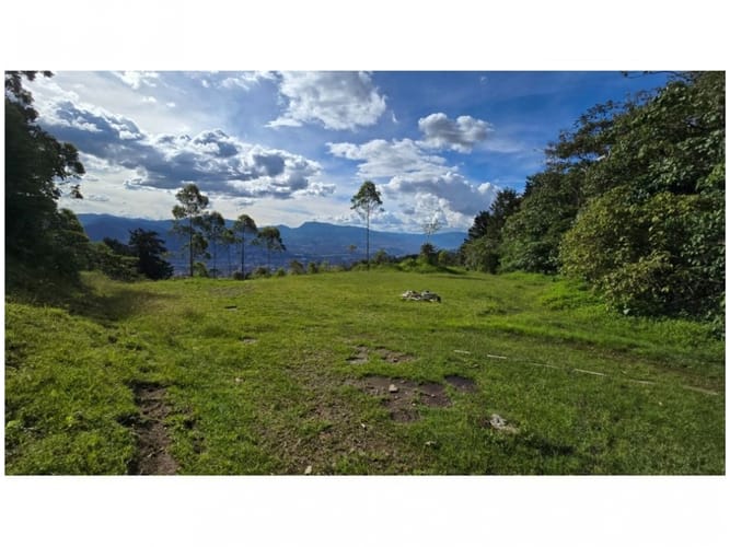 Lote en venta en Loma Del Escobero, Envigado, 6400 m² · foto 5 de 14