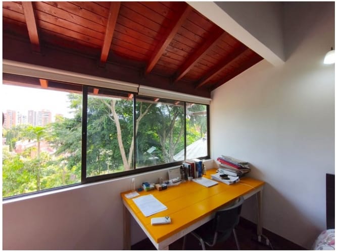 Casa de 4 alcobas en venta en Las Lomas, Medellín, 294 m² · foto 17 de 24