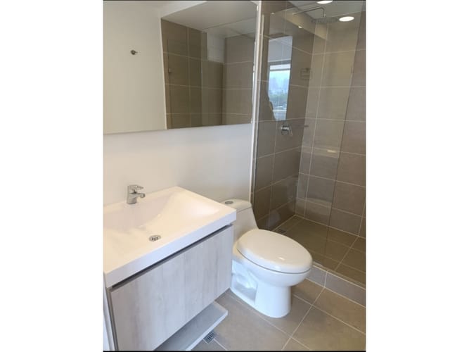 Apartamento de 3 alcobas en venta en El Poblado, Medellín, 81 m² · foto 7 de 9