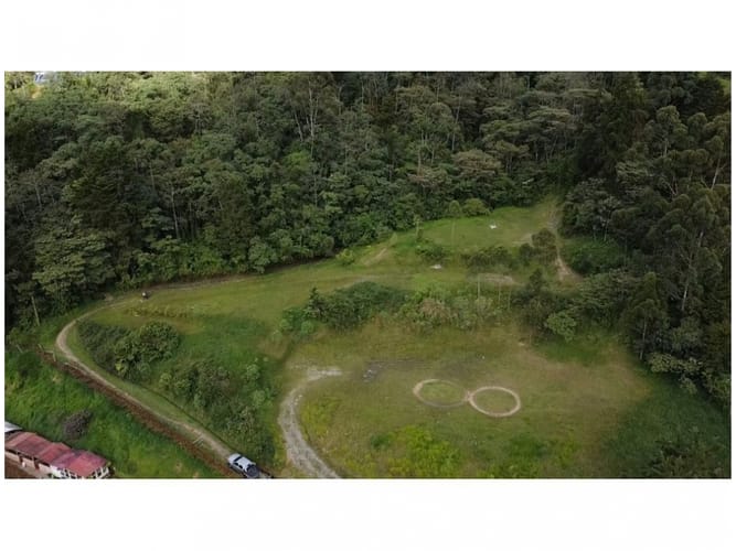 Lote en venta en Loma Del Escobero, Envigado, 6400 m² · foto 11 de 14