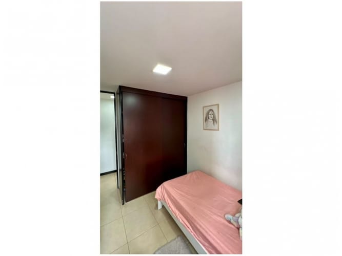 Apartamento en venta en El Poblado, Medellín · foto 7 de 16
