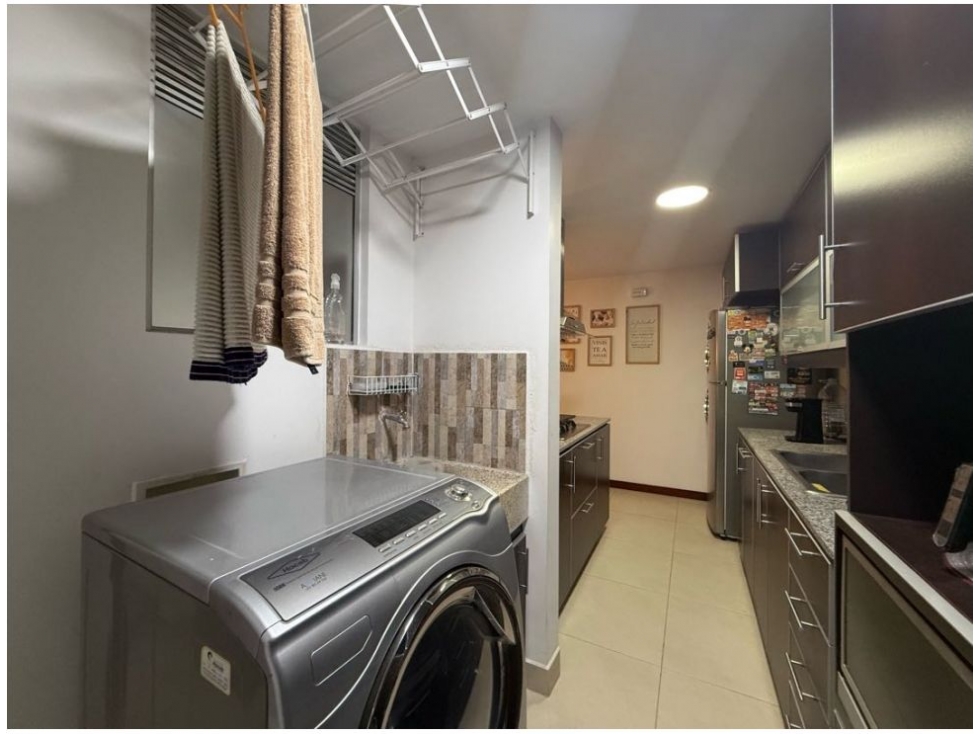 Apartamento en venta en Loma Benedictinos, Envigado · foto 10 de 24