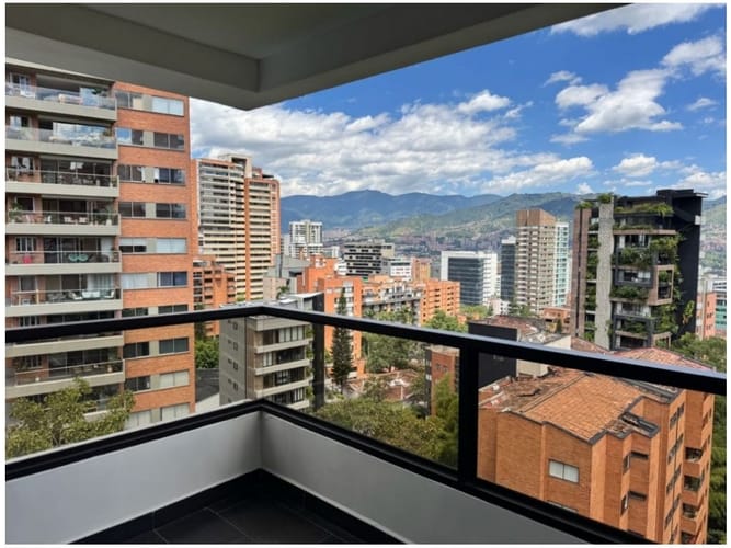 Apartamento de 4 alcobas en venta en El Poblado, Medellín, 277 m² · foto 10 de 24