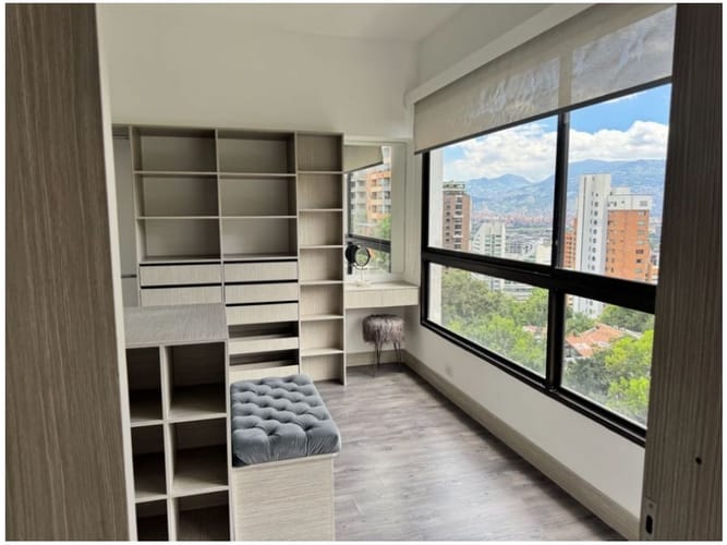 Apartamento de 4 alcobas en venta en El Poblado, Medellín, 277 m² · foto 22 de 24