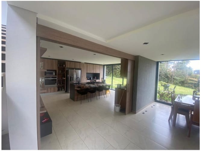 Casa de 7 alcobas en venta en Las Palmas, Envigado, 500 m² · foto 4 de 24