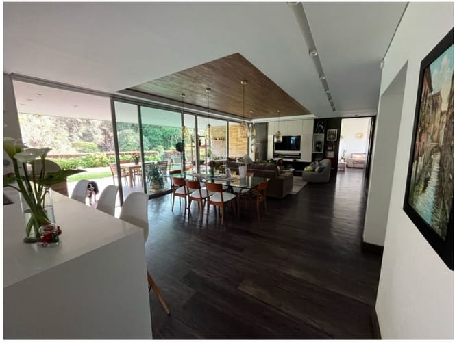 Casa de 5 alcobas en venta en Vía Las Palmas, Envigado, 420 m² · foto 4 de 24