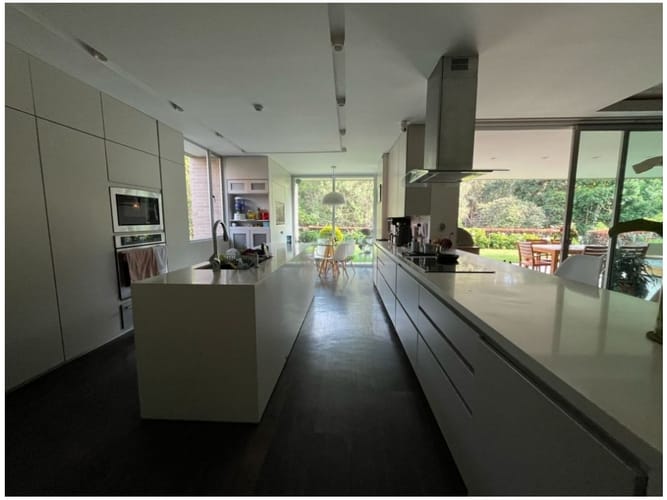 Casa de 5 alcobas en venta en Vía Las Palmas, Envigado, 420 m² · foto 7 de 24