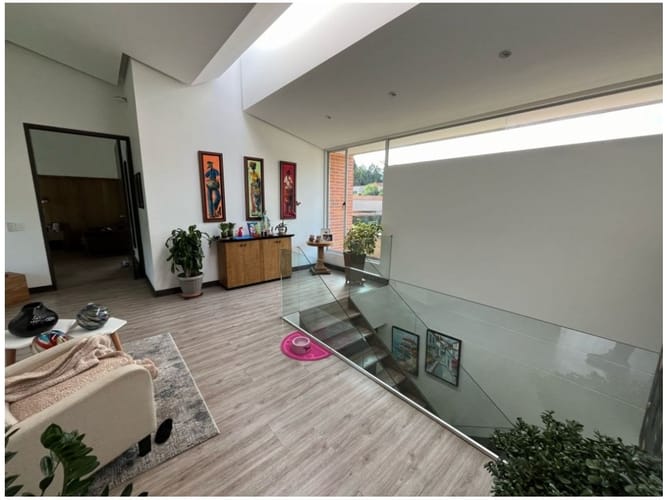Casa de 5 alcobas en venta en Vía Las Palmas, Envigado, 420 m² · foto 11 de 24