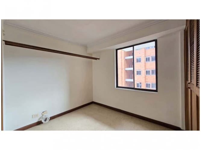 Apartamento en venta en Laureles, Medellín · foto 3 de 15