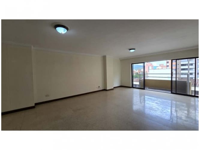 Apartamento en venta en Laureles, Medellín · foto 5 de 15