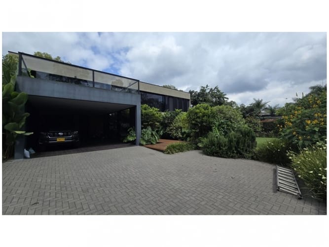 Casa de 4 alcobas en venta en Llano Grande, Rionegro, 1643 m² · foto 4 de 24