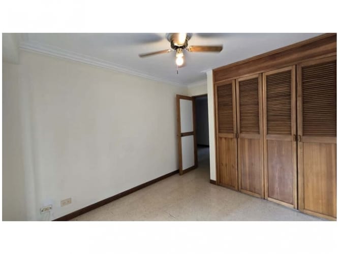 Apartamento en venta en Laureles, Medellín · foto 7 de 15