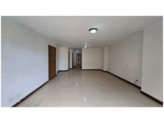 Apartamento en venta en Laureles, Medellín · foto 10 de 15