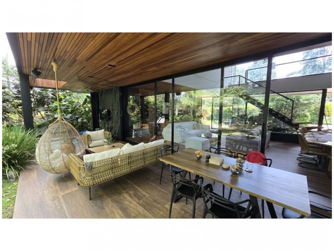 Casa de 4 alcobas en venta en Llano Grande, Rionegro, 1643 m² · foto 11 de 24