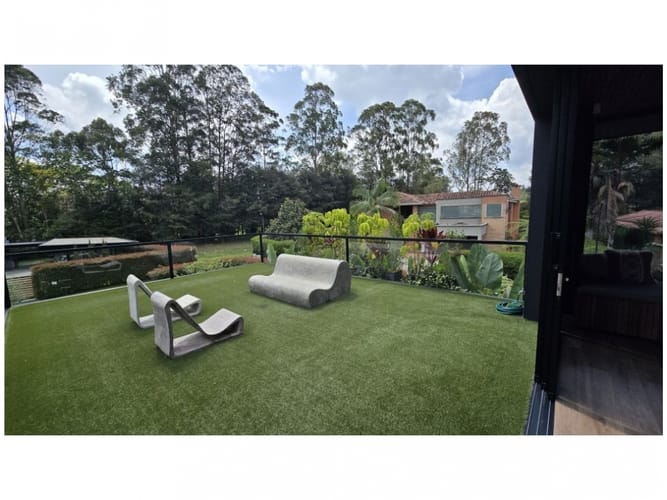 Casa de 4 alcobas en venta en Llano Grande, Rionegro, 1643 m² · foto 21 de 24