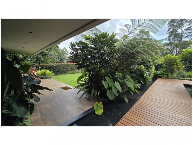 Casa de 4 alcobas en venta en Llano Grande, Rionegro, 1643 m² · foto 22 de 24
