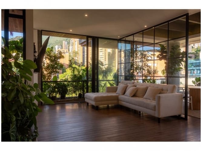 Apartamento de 3 alcobas en venta en El Poblado, Medellín, 242 m² · foto 15 de 24