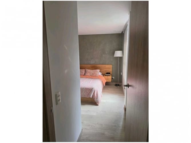 Apartamento de 3 alcobas en venta en Camino Verde, Medellín, 80 m² · foto 10 de 16