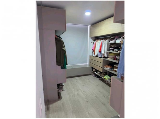 Apartamento de 3 alcobas en venta en Camino Verde, Medellín, 80 m² · foto 11 de 16