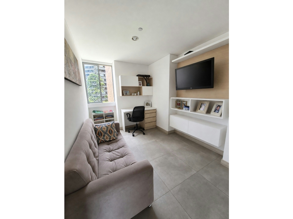 Apartamento en venta en Loma Benedictinos, Envigado · foto 7 de 11