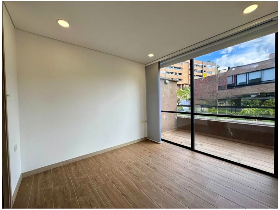Apartamento en venta en Loma Del Escobero, Envigado · foto 17 de 24