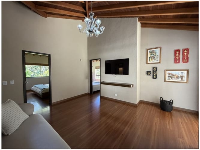 Finca en venta en El Porvenir, Rionegro, 220 m² · foto 2 de 24