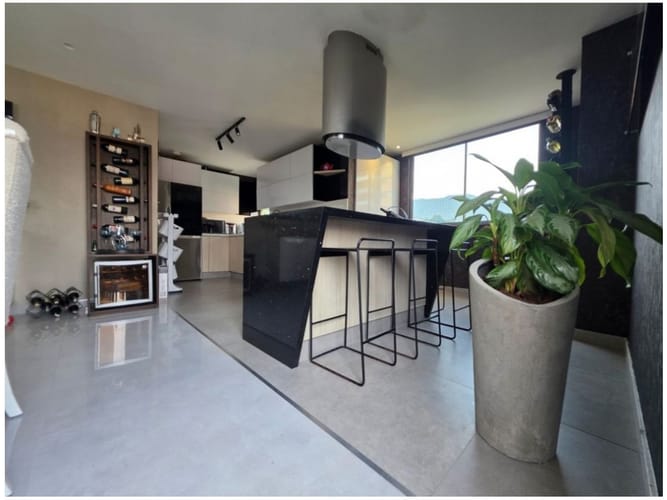 Apartamento de 3 alcobas en venta en Loma Del Chocho, Envigado, 153 m² · foto 15 de 24