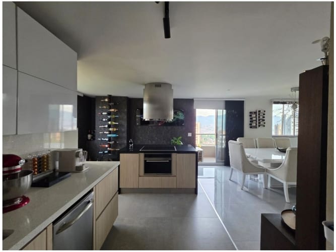 Apartamento de 3 alcobas en venta en Loma Del Chocho, Envigado, 153 m² · foto 17 de 24