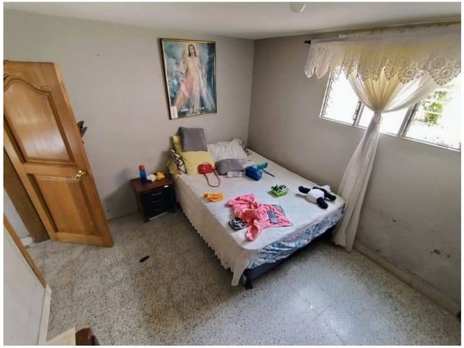 Casa de 4 alcobas en venta en El Poblado, Medellín, 248 m² · foto 3 de 15