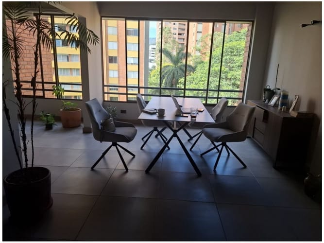 Apartamento de 3 alcobas en venta en La Aguacatala, Medellín, 132 m² · foto 18 de 24