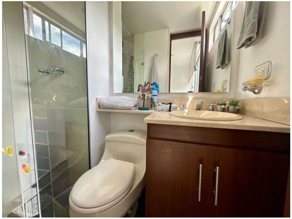 Apartamento en venta en Cumbres, Envigado · foto 13 de 24