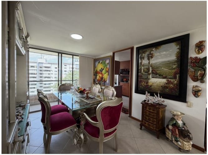 Apartamento de 3 alcobas en venta en El Poblado, Medellín, 136 m² · foto 4 de 11