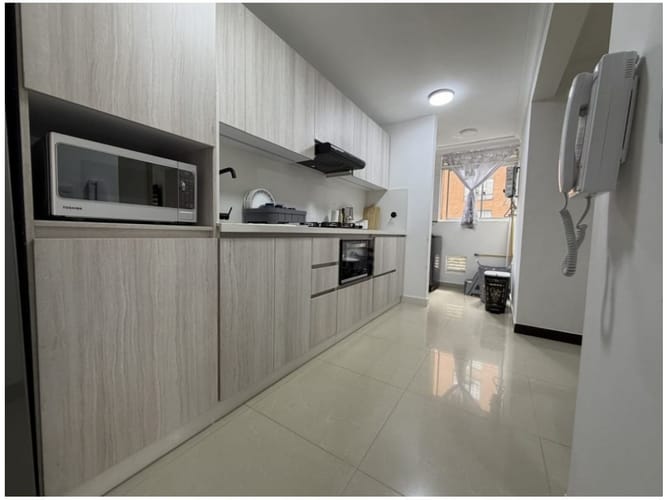 Apartamento de 3 alcobas en venta en El Diamante No. 2, Medellín, 88 m² · foto 8 de 18