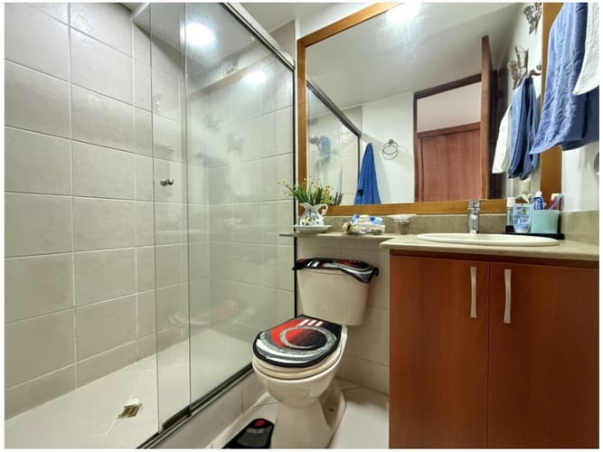 Apartamento de 3 alcobas en venta en El Poblado, Medellín, 136 m² · foto 11 de 11